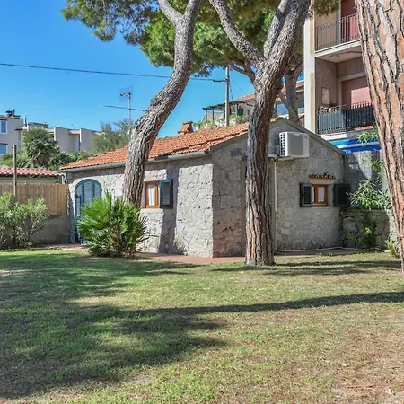 Stella Di Amalfi مارينا دي كامبو